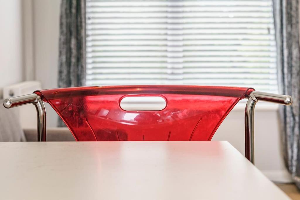 Appartement And Stylish 2 Bedroom Ravenhill Road Flat